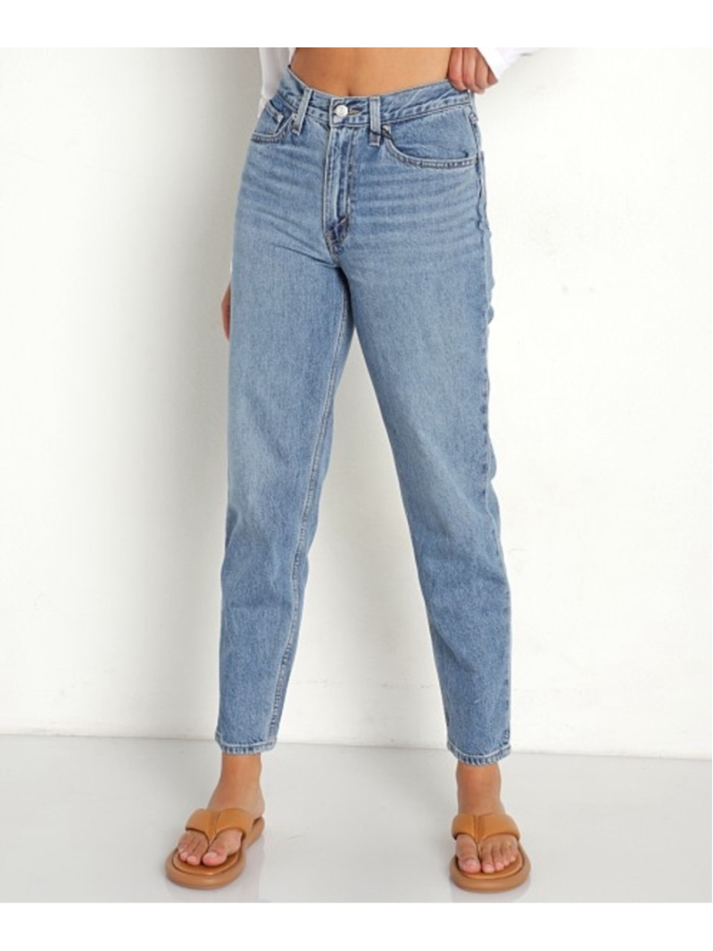 Levi's 80's Mom Jean Medium Indigo Blue Size 24